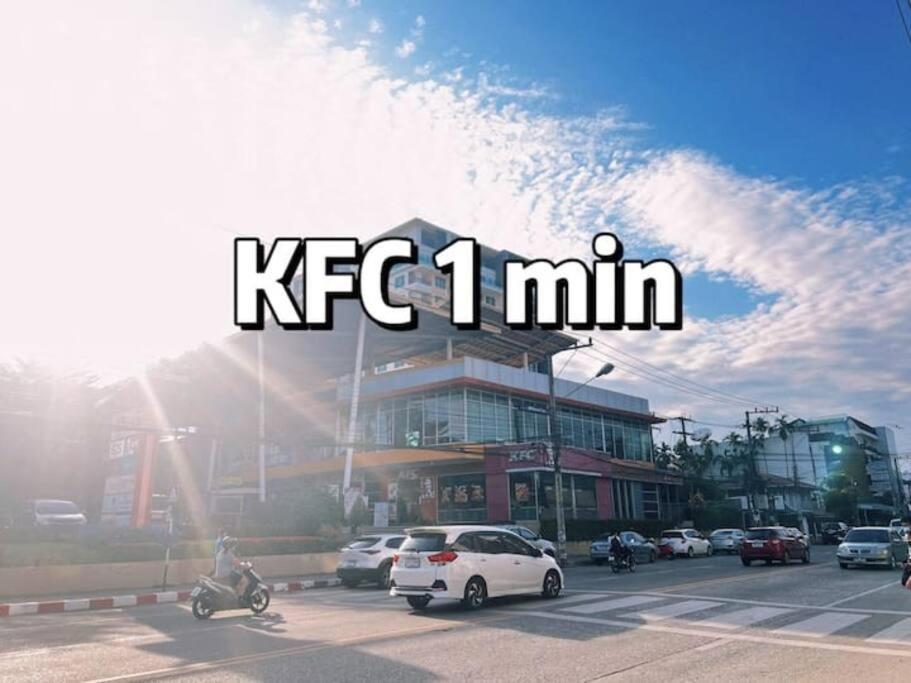 Modern Style Room With Sky Pool 古城边天际泳池公寓 Chiang Mai Esterno foto